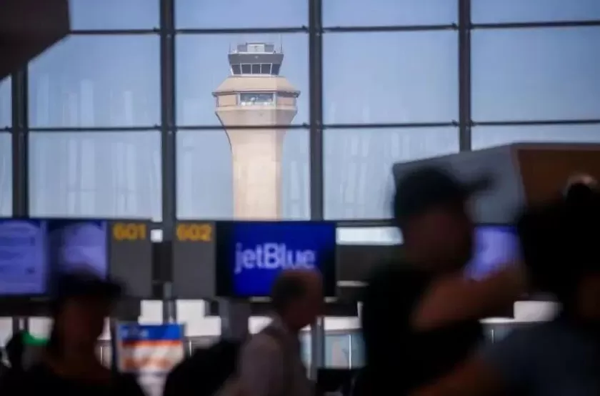 特朗普匆忙回程,或许预示着美国政府可能要发薪,结束停摆-第4张图片- 特朗普匆忙回程,或许预示着美国政府可能要发薪,结束停摆-第4张图片-