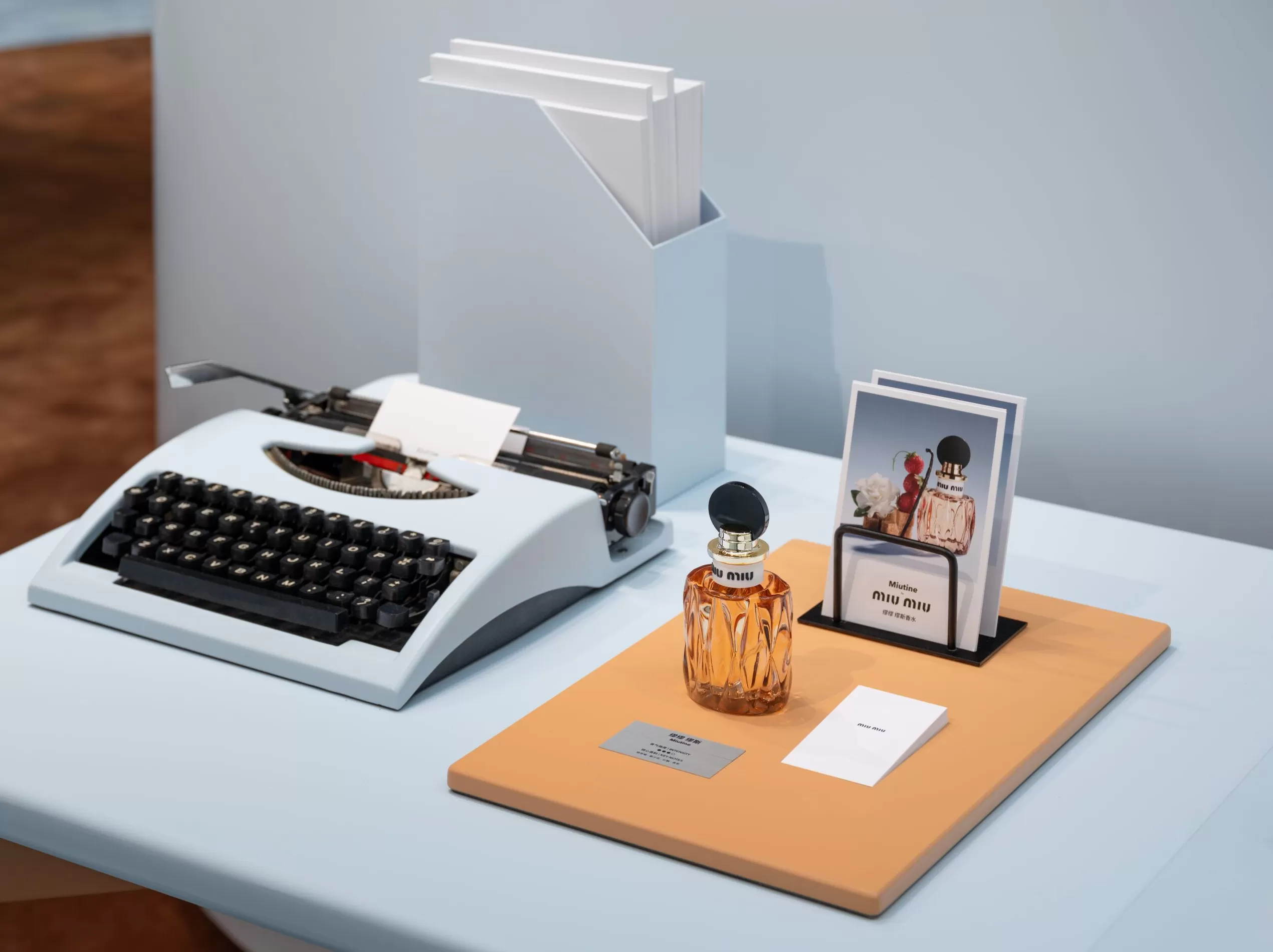 Miu Miu揭幕全国首家香水限时店,波司登Kim Jones合作款线下首发|是日美好事物-第17张图片- Miu Miu揭幕全国首家香水限时店,波司登Kim Jones合作款线下首发|是日美好事物-第17张图片-