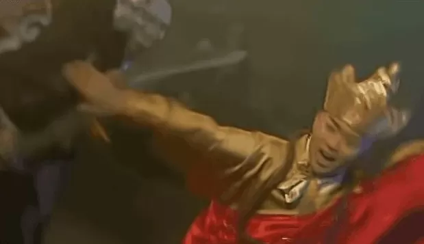 被骂了25年“烂片鼻祖”,凭啥现在封神?-第8张图片- 被骂了25年“烂片鼻祖”,凭啥现在封神?-第8张图片-