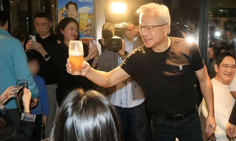 黄仁勋一顿炸鸡,韩国“鸡肉股”爆了-第3张图片- 黄仁勋一顿炸鸡,韩国“鸡肉股”爆了-第3张图片-