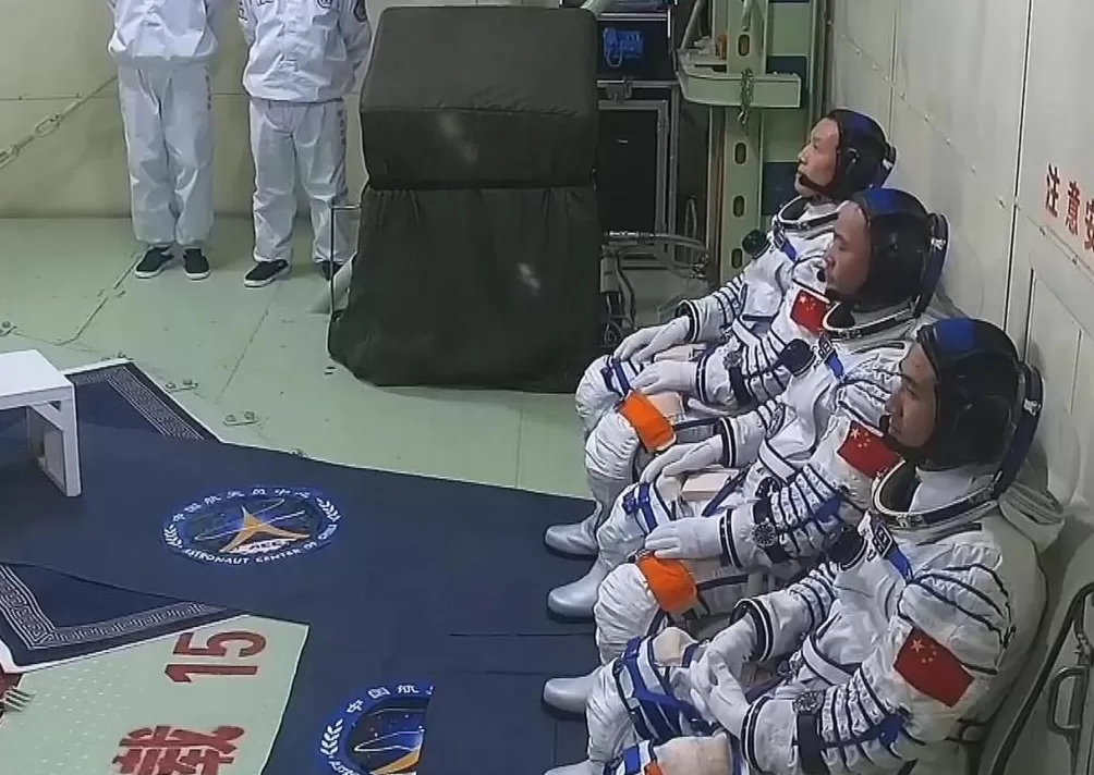 神舟二十一号载人飞船瞄准23时44分发射-第1张图片- 神舟二十一号载人飞船瞄准23时44分发射-第1张图片-