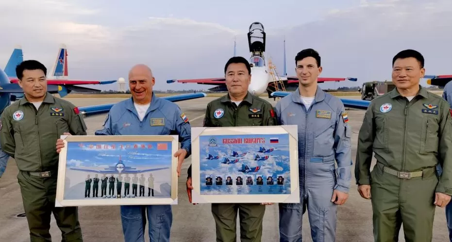 2025南昌飞行大会开幕，首次迎来军机飞行表演队-第4张图片-