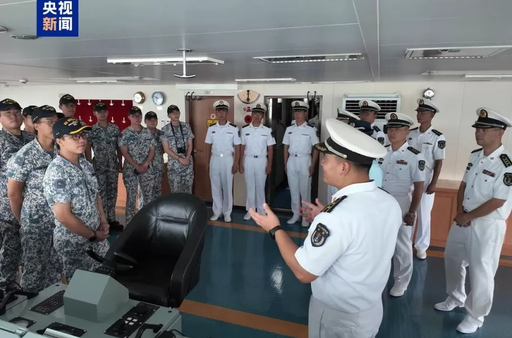 中国海军83舰编队完成对新加坡访问起程回国-第3张图片- 中国海军83舰编队完成对新加坡访问起程回国-第3张图片-