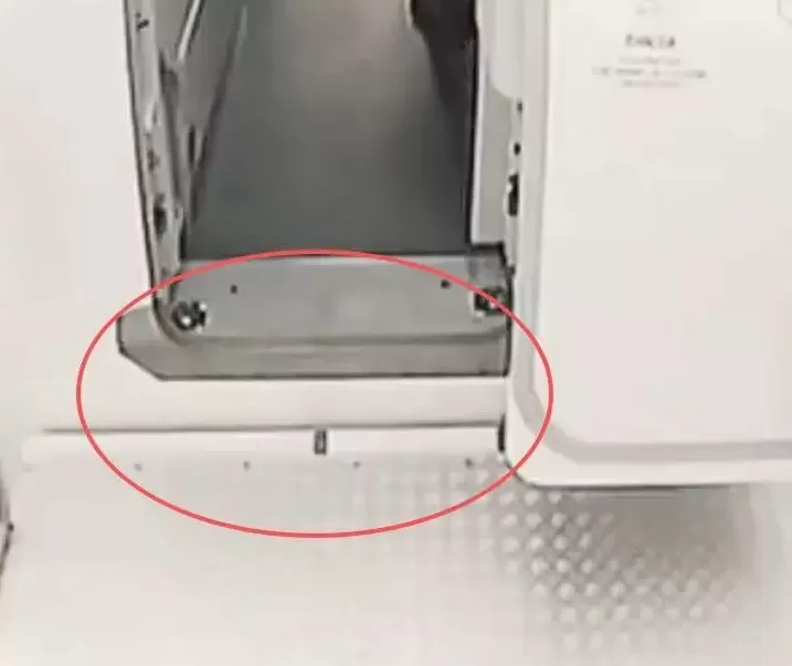 陷郑智化于网暴,深圳机场脱不了身-第1张图片- 陷郑智化于网暴,深圳机场脱不了身-第1张图片-