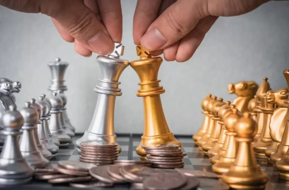 金饰克价重返1200元!金店一边涨价一边关店,周大生一年少了560家店-第1张图片- 金饰克价重返1200元!金店一边涨价一边关店,周大生一年少了560家店-第1张图片-