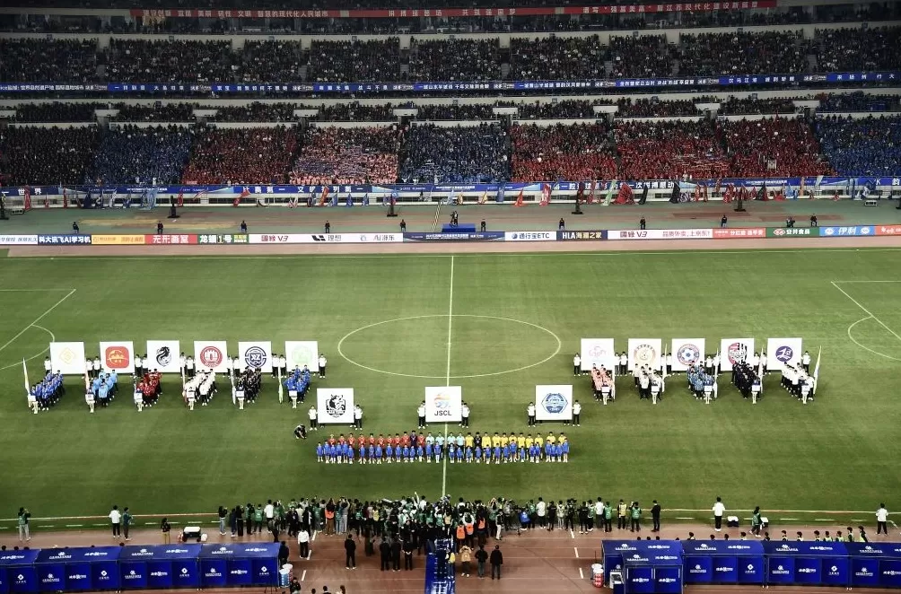 泰州队击败南通队夺得苏超冠军,观赛人数纪录再创新高-第1张图片- 泰州队击败南通队夺得苏超冠军,观赛人数纪录再创新高-第1张图片-