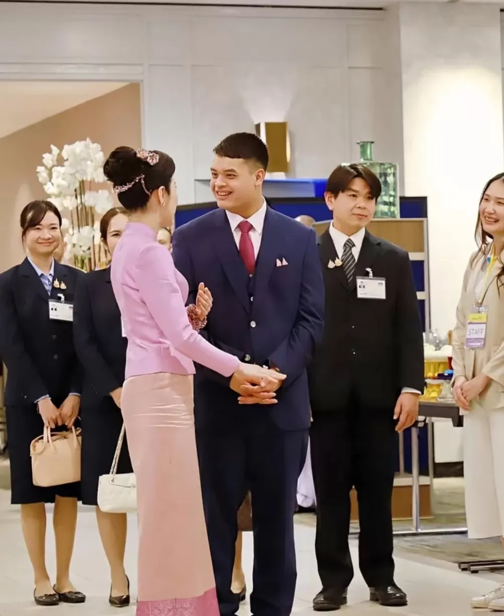 泰贵妃诗妮娜强势复出？王太后葬礼稳坐准太子身边，辅佐其多年要与王后斗到底？-第10张图片-