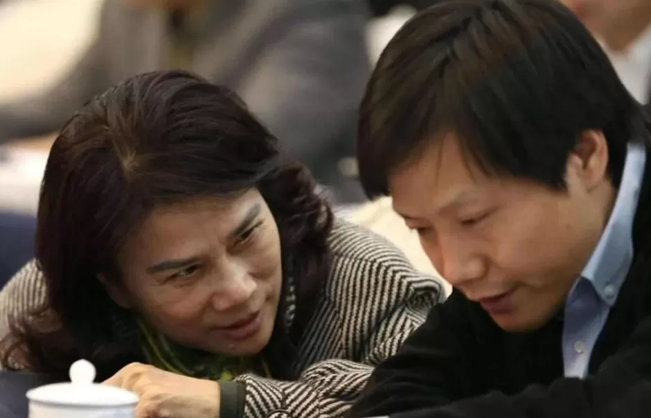 董明珠再发“大红包”,雷军“0分红”又陷风暴眼-第1张图片- 董明珠再发“大红包”,雷军“0分红”又陷风暴眼-第1张图片-