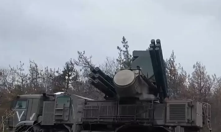 俄称在红军城围困乌军,乌否认被包围-第1张图片- 俄称在红军城围困乌军,乌否认被包围-第1张图片-