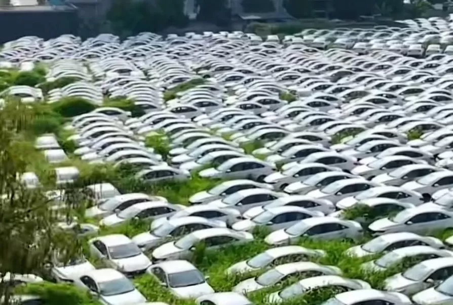 倒闭车企的烂尾车,成了年轻人的香饽饽-第5张图片- 倒闭车企的烂尾车,成了年轻人的香饽饽-第5张图片-