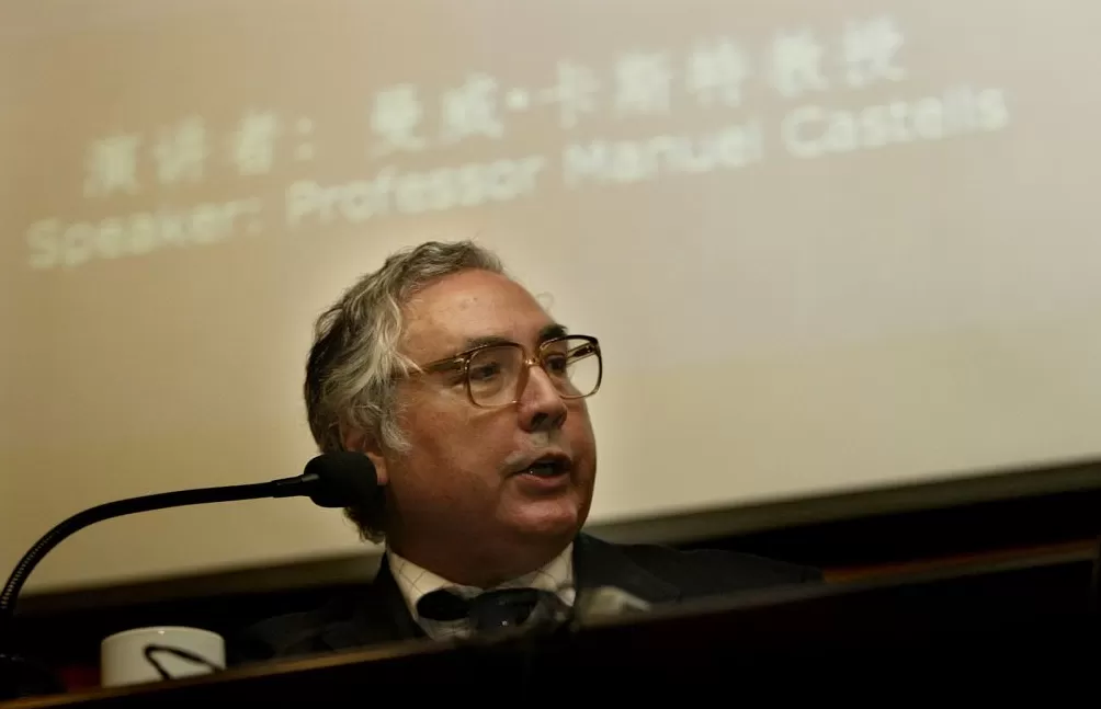 从卡斯特“信息时代三部曲”,展望AI时代新的社会可能性-第1张图片- 从卡斯特“信息时代三部曲”,展望AI时代新的社会可能性-第1张图片-