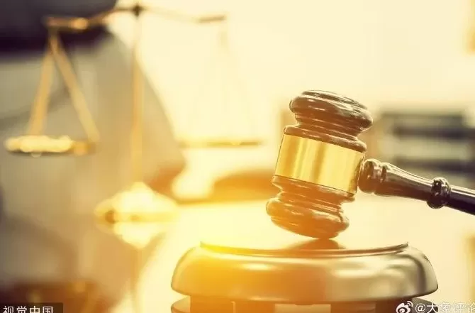 媒体：秦雯“袭警捞人”风波，不该沦为一场转瞬即逝的娱乐八卦-第1张图片-