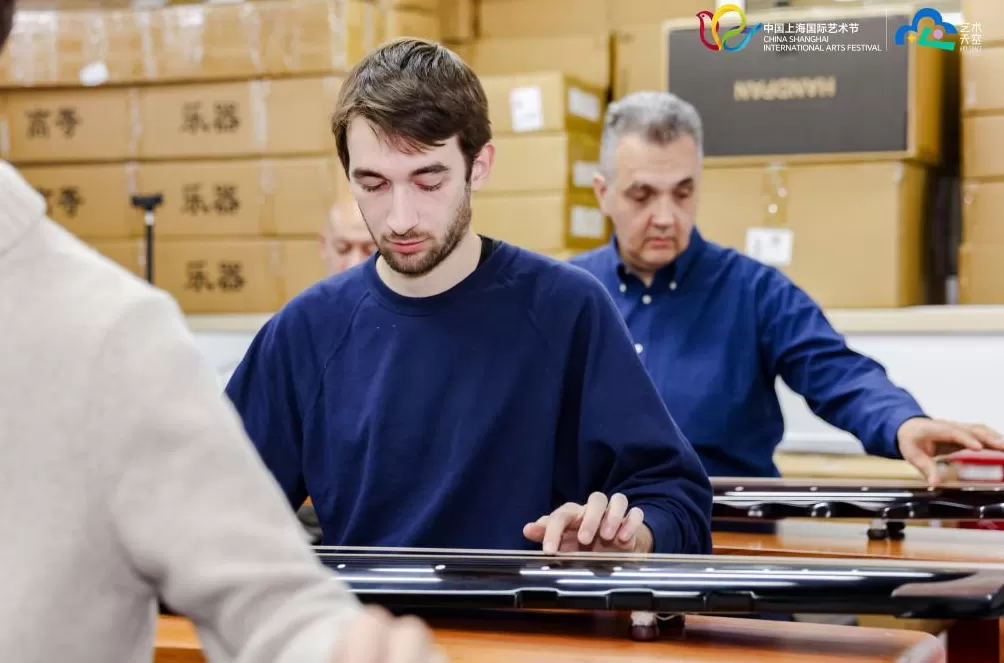 笛韵绕湖、琴音和鸣,意大利GOB乐团在上海“一日跨古今”-第9张图片- 笛韵绕湖、琴音和鸣,意大利GOB乐团在上海“一日跨古今”-第9张图片-