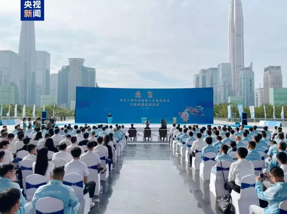 他看不见火炬，却写出了火炬传递主题曲-第1张图片-