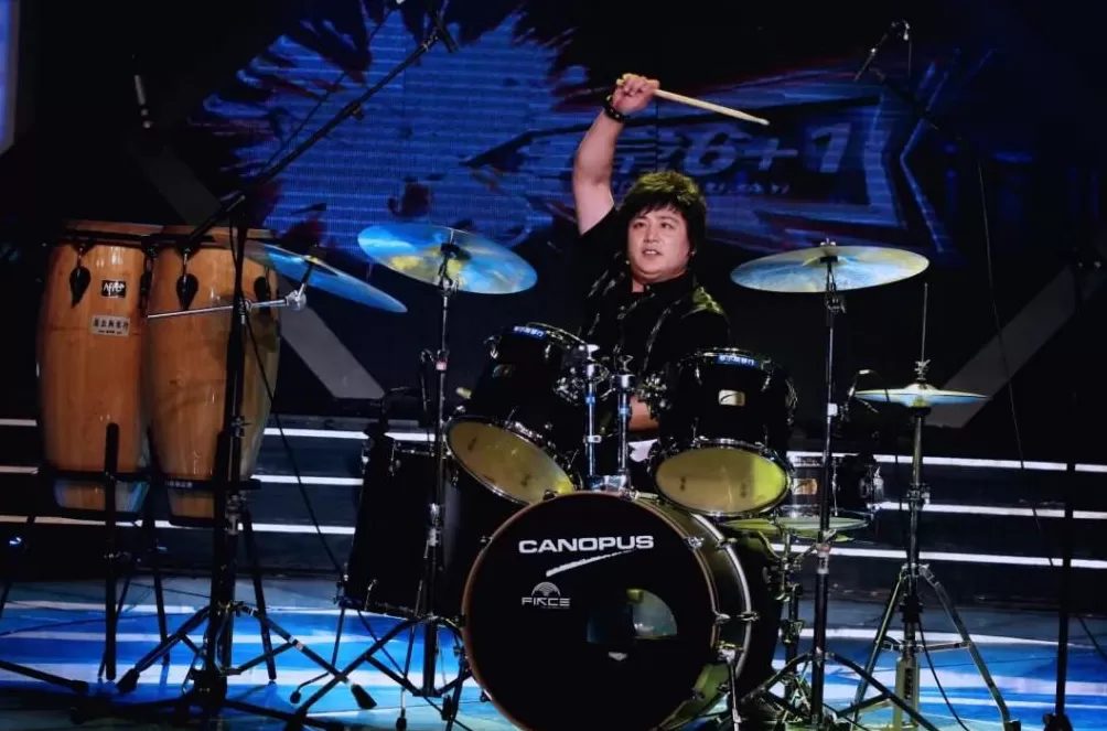 他看不见火炬，却写出了火炬传递主题曲-第7张图片-