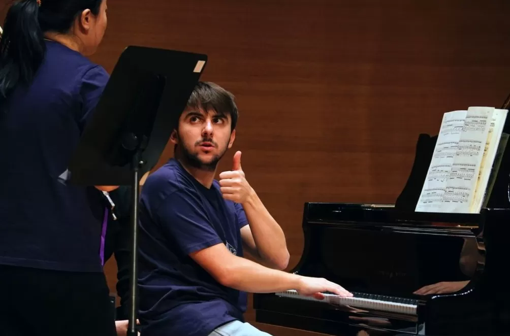 一位芬兰钢琴家没能在欧洲实现的梦想,在东方落地了-第2张图片- 一位芬兰钢琴家没能在欧洲实现的梦想,在东方落地了-第2张图片-