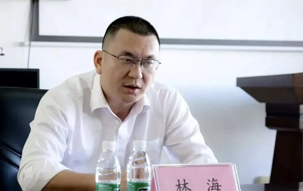 区委书记沉迷网游，区长沉迷高尔夫，两人同日被查-第2张图片-