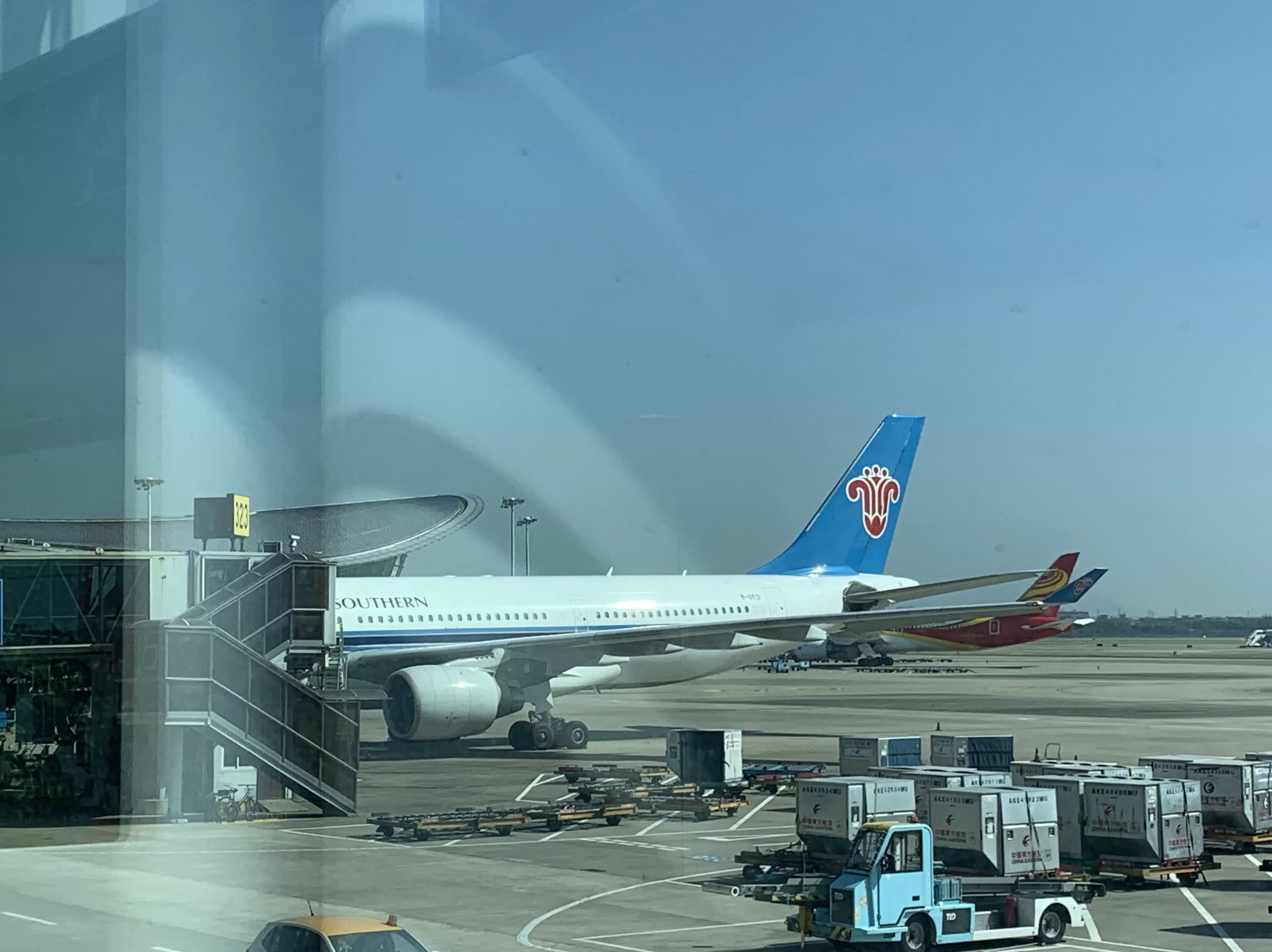 一员工参加3000米体测后猝死,南航:公司已成立专项工作组-第2张图片- 一员工参加3000米体测后猝死,南航:公司已成立专项工作组-第2张图片-