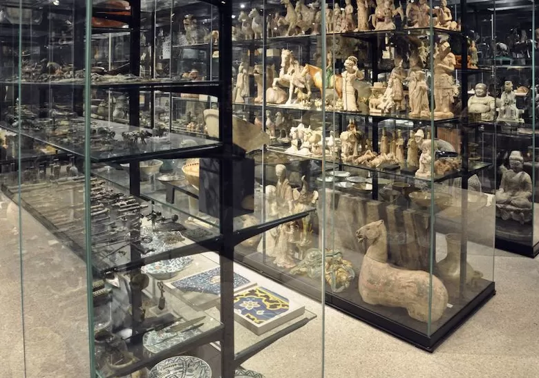 把博物馆库房变成展厅?英国V&A东馆的开放式实验-第10张图片- 把博物馆库房变成展厅?英国V&A东馆的开放式实验-第10张图片-