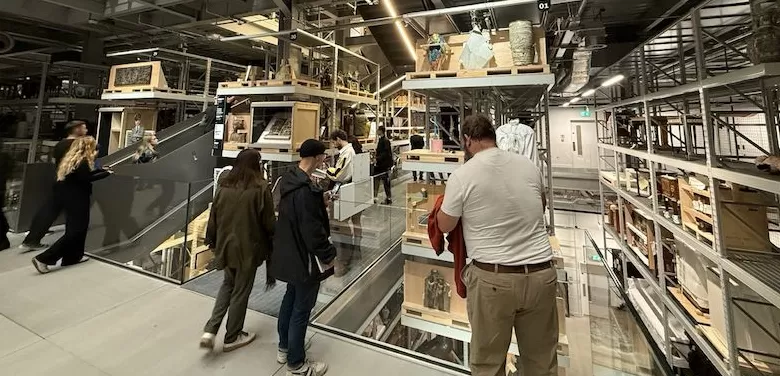 把博物馆库房变成展厅?英国V&A东馆的开放式实验-第13张图片- 把博物馆库房变成展厅?英国V&A东馆的开放式实验-第13张图片-