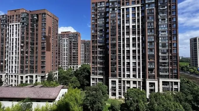 70亿违规关联交易披露,王振华之子王晓松辞任新城悦服务-第1张图片- 70亿违规关联交易披露,王振华之子王晓松辞任新城悦服务-第1张图片-