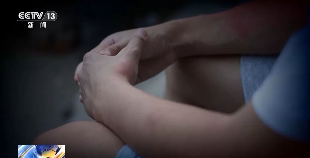 央视对话从缅甸电诈园脱险高中生胡一啸及其父亲，揭秘高薪淘金陷阱-第11张图片-