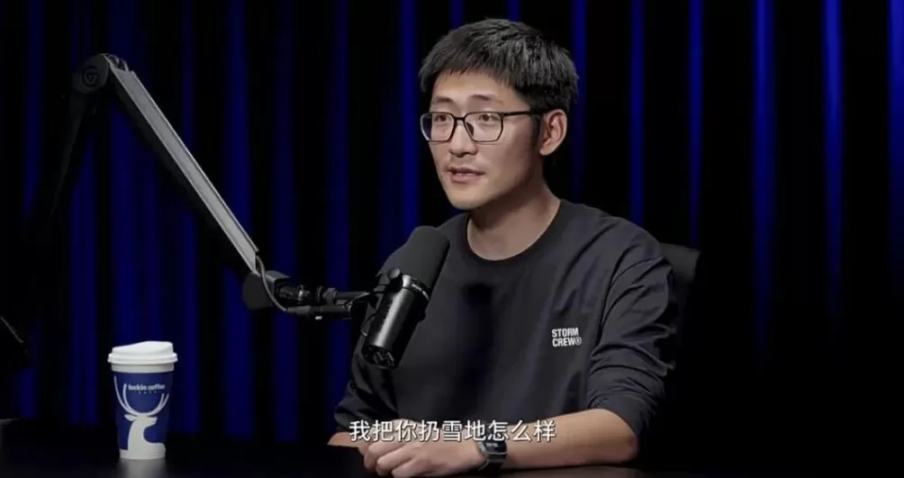 影视飓风,终究成了T恤卖得最爆的公司-第5张图片- 影视飓风,终究成了T恤卖得最爆的公司-第5张图片-