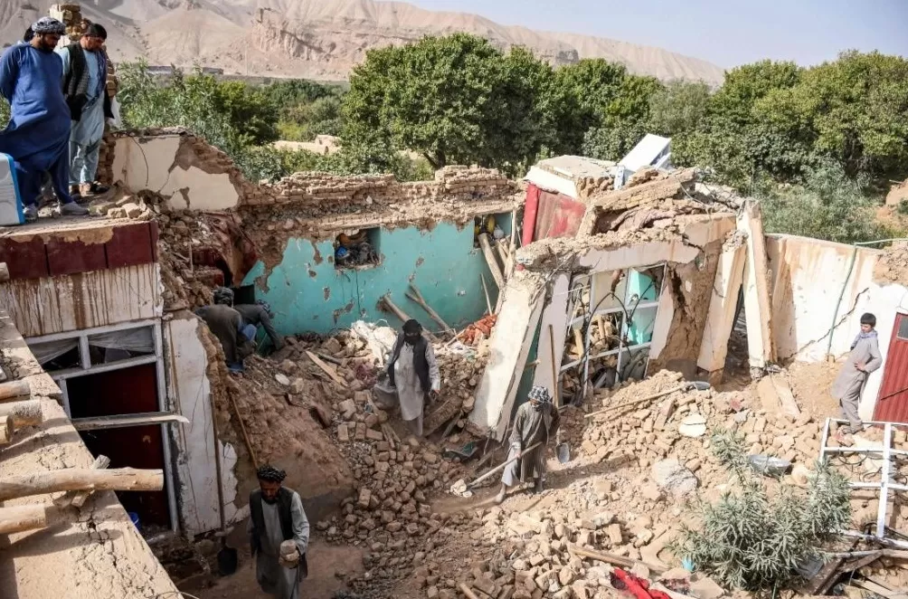 阿富汗北部地震已致24人死亡630多人受伤-第1张图片-