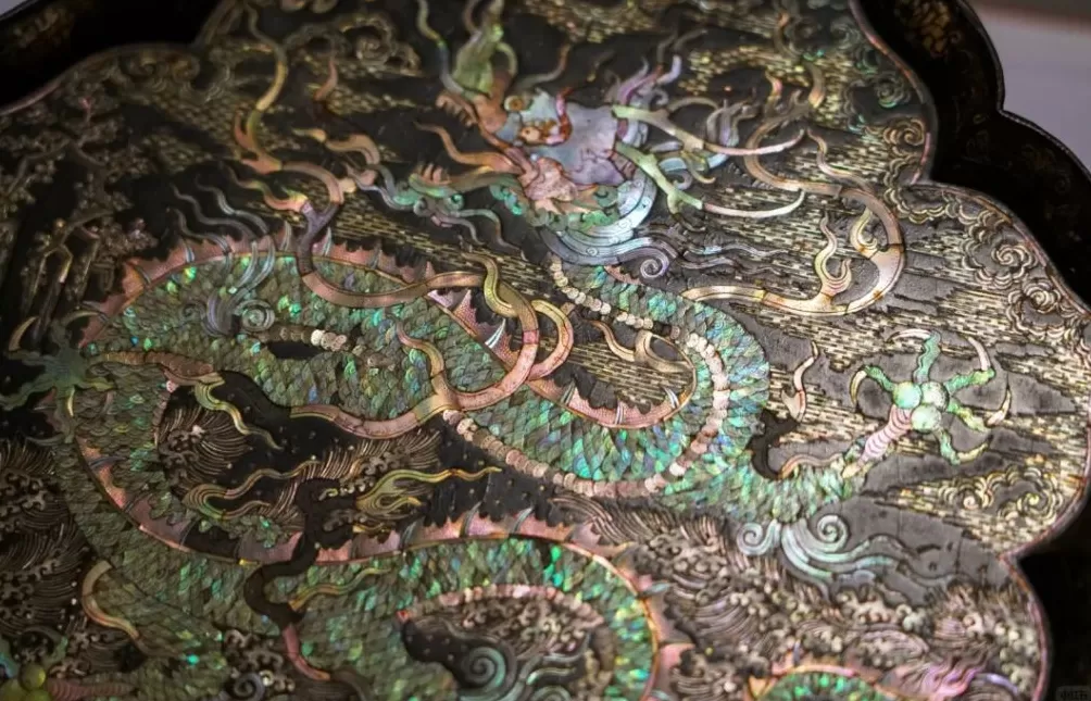 一周展讯 | 上海双年展听到蜜蜂, 广东美术展解读岭南-第3张图片- 一周展讯 | 上海双年展听到蜜蜂, 广东美术展解读岭南-第3张图片-