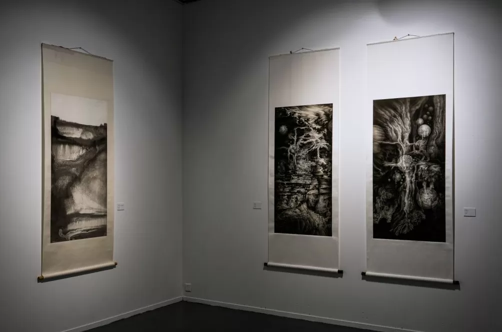 一周展讯 | 上海双年展听到蜜蜂, 广东美术展解读岭南-第12张图片- 一周展讯 | 上海双年展听到蜜蜂, 广东美术展解读岭南-第12张图片-