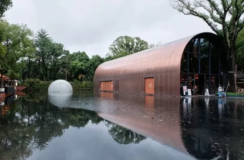 一周展讯 | 上海双年展听到蜜蜂, 广东美术展解读岭南-第13张图片- 一周展讯 | 上海双年展听到蜜蜂, 广东美术展解读岭南-第13张图片-