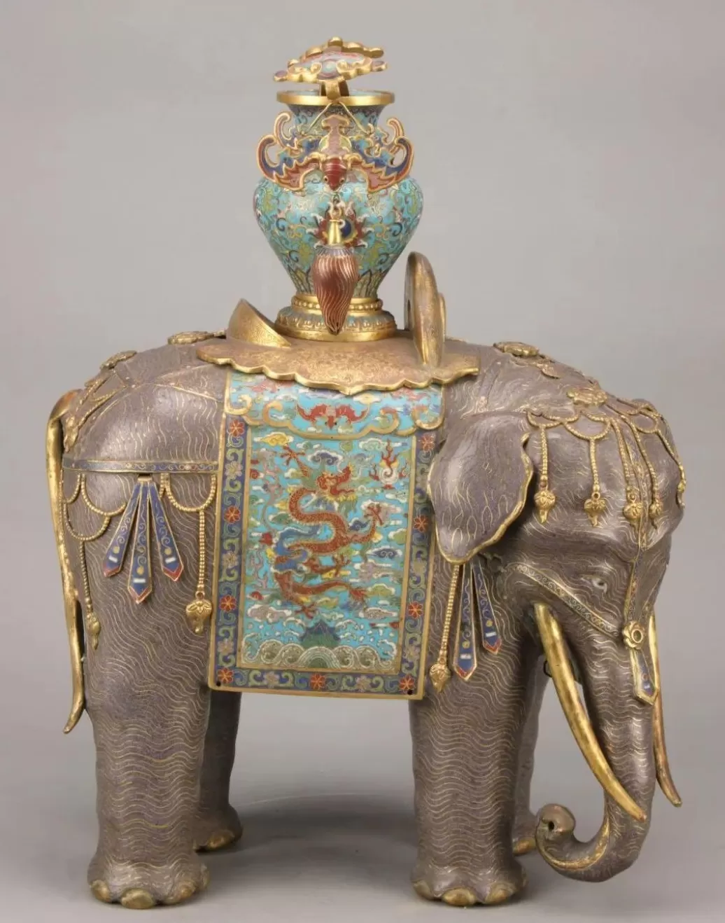 一周展讯 | 上海双年展听到蜜蜂, 广东美术展解读岭南-第34张图片- 一周展讯 | 上海双年展听到蜜蜂, 广东美术展解读岭南-第34张图片-