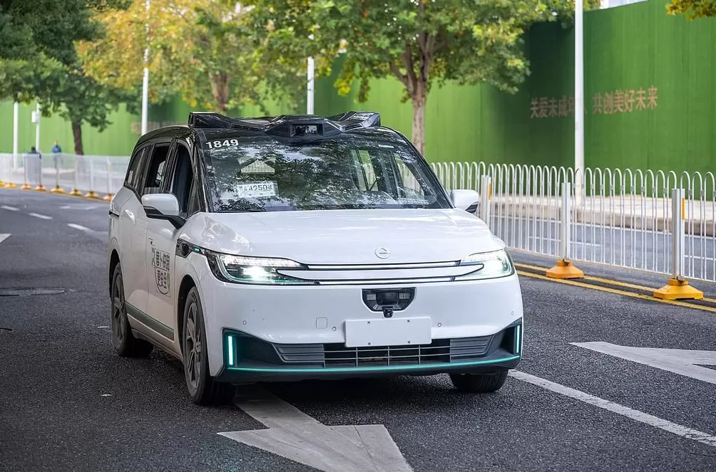 萝卜快跑累计突破1700万单百度股价应声大涨超5%-第1张图片- 萝卜快跑累计突破1700万单百度股价应声大涨超5%-第1张图片-