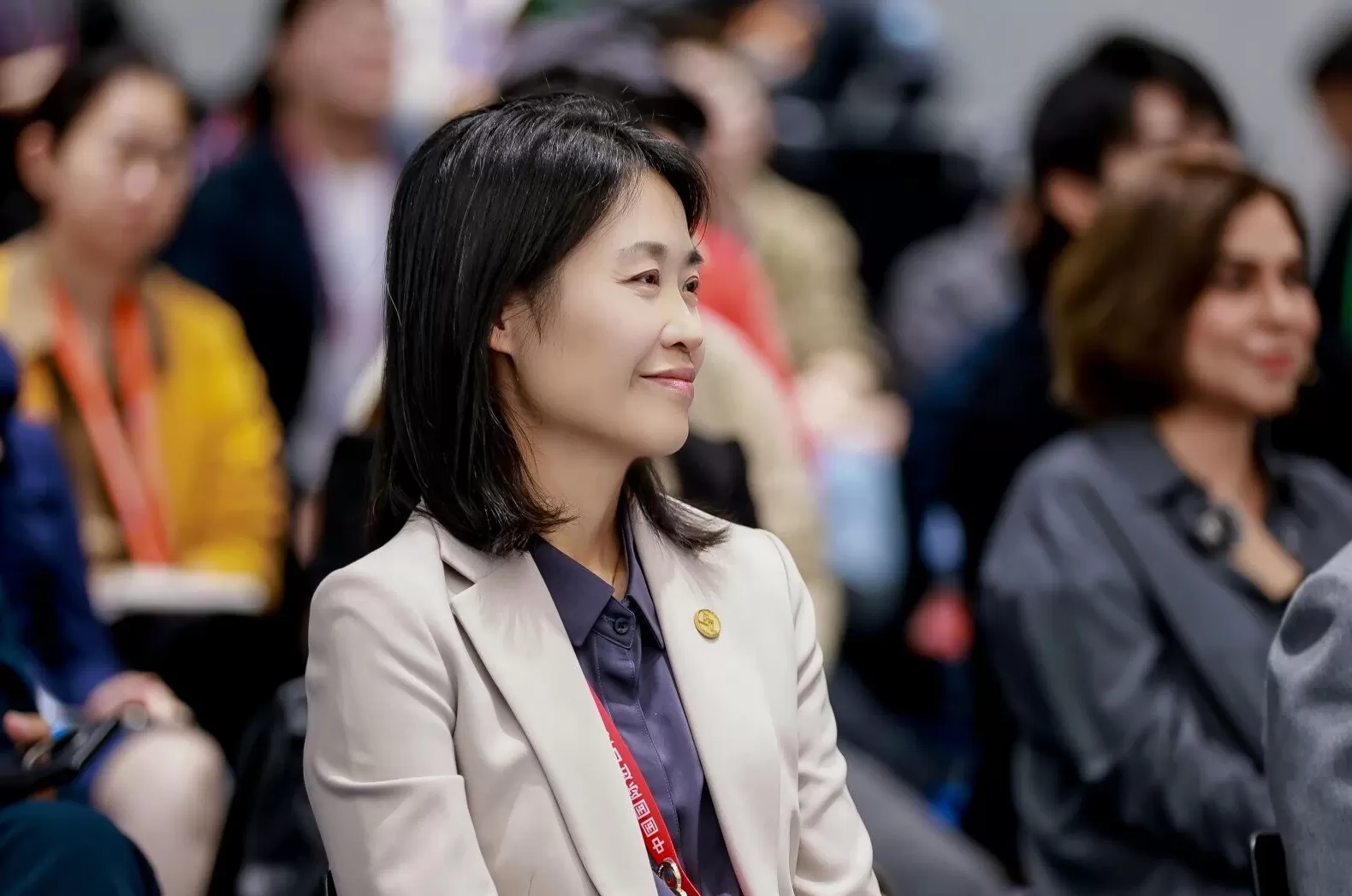 “新机遇新融合新未来——网络名人走进第八届进博会”网络大V沙龙活动举行-第4张图片- “新机遇新融合新未来——网络名人走进第八届进博会”网络大V沙龙活动举行-第4张图片-