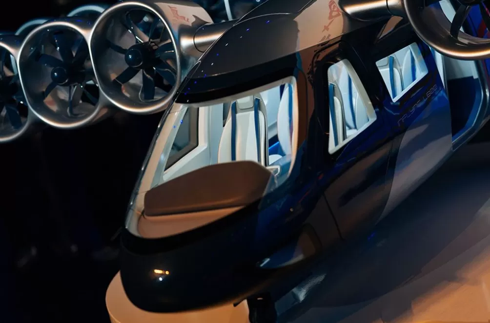 进博直击|进博会场整装待发,未来出行展区抢“鲜”看-第7张图片- 进博直击|进博会场整装待发,未来出行展区抢“鲜”看-第7张图片-