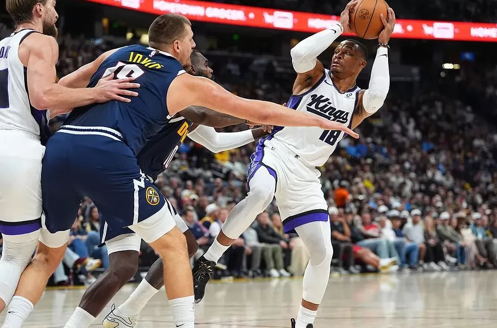 NBA战旧主之日:鲍威尔送快船主场首败,艾顿弑杀开拓者-第8张图片- NBA战旧主之日:鲍威尔送快船主场首败,艾顿弑杀开拓者-第8张图片-