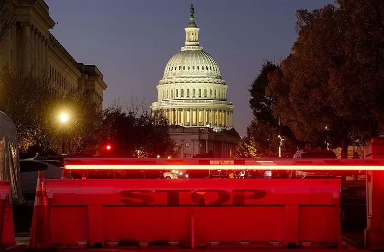 美国政府“停摆”进入第35天,追平史上最长纪录-第1张图片- 美国政府“停摆”进入第35天,追平史上最长纪录-第1张图片-