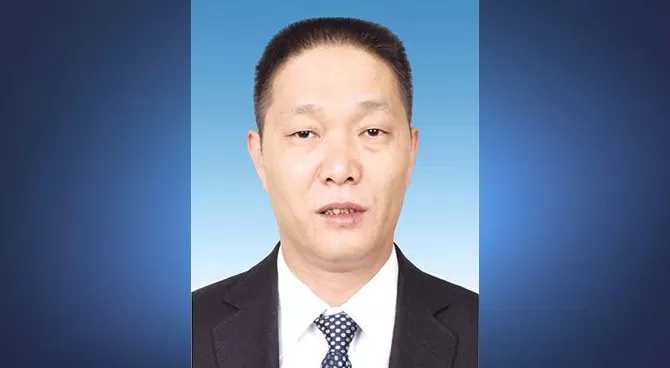 六盘水市政协副主席鲍吉克转任市委常委、市政府党组副书记-第1张图片- 六盘水市政协副主席鲍吉克转任市委常委、市政府党组副书记-第1张图片-