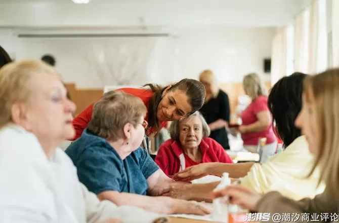 当老年人们都去“上学”了,“老”似乎也没那么焦虑-第7张图片- 当老年人们都去“上学”了,“老”似乎也没那么焦虑-第7张图片-