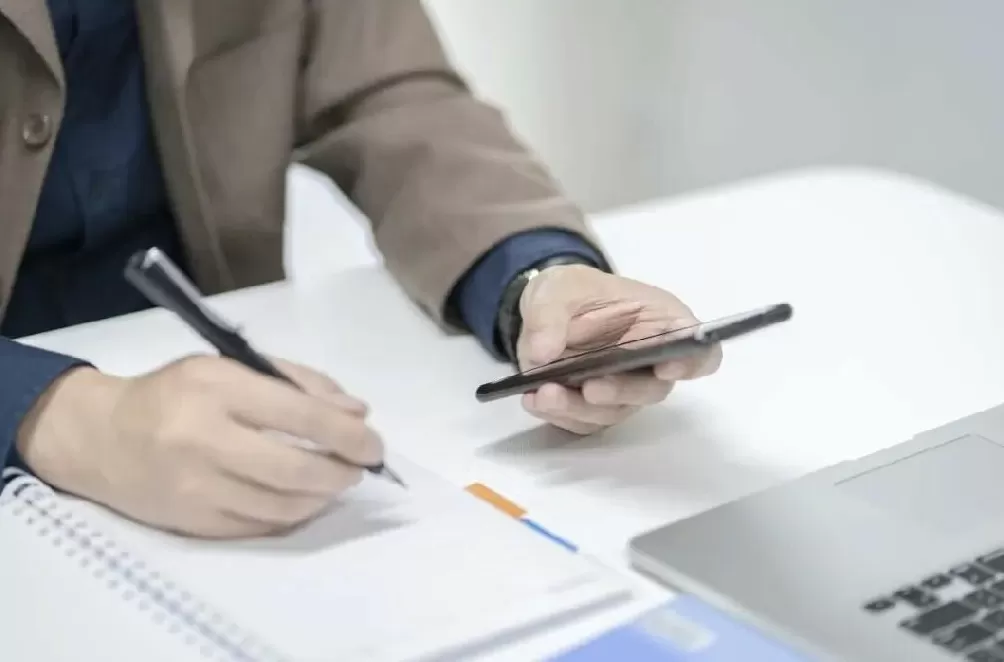 违规拍摄涉密文件多人被处分,国安机关发布最新提示-第1张图片- 违规拍摄涉密文件多人被处分,国安机关发布最新提示-第1张图片-