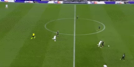 体坛联播｜利物浦送皇马欧冠首败，阿森纳追平122年纪录-第17张图片-