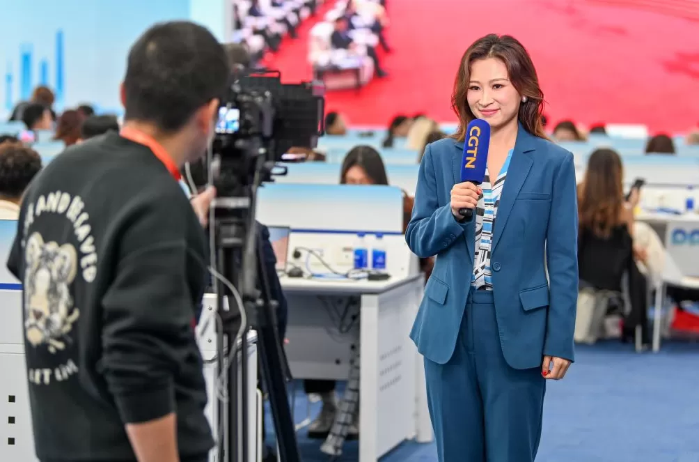 进博直击｜第八届进博会开幕，中外记者聚焦大会现场-第3张图片-