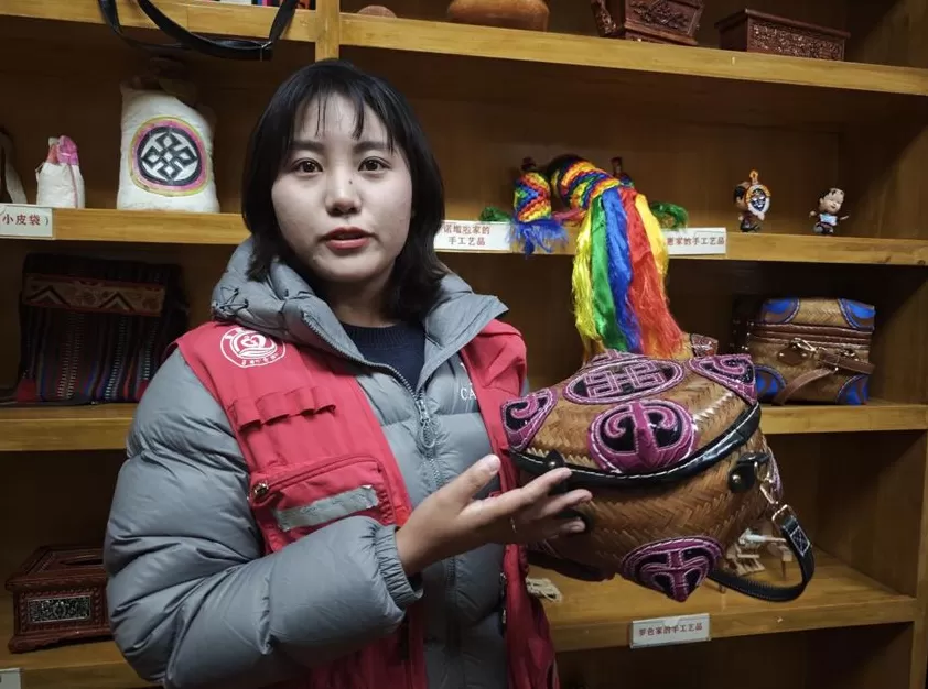 拉萨一社区供游客免费吸氧两年多，教百余藏族百姓学会普通话-第4张图片-