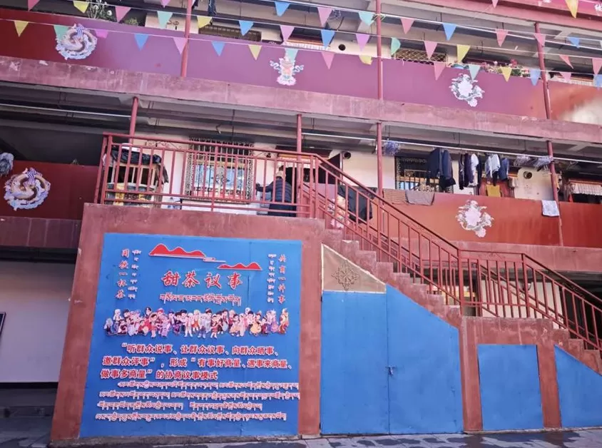 拉萨一社区供游客免费吸氧两年多，教百余藏族百姓学会普通话-第9张图片-