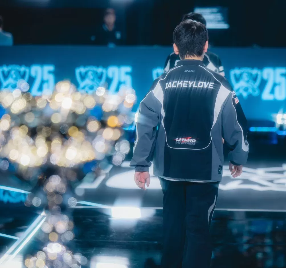 遗憾与告别或是淘汰赛主旋律，Faker一穿三再续登神长阶-第5张图片-