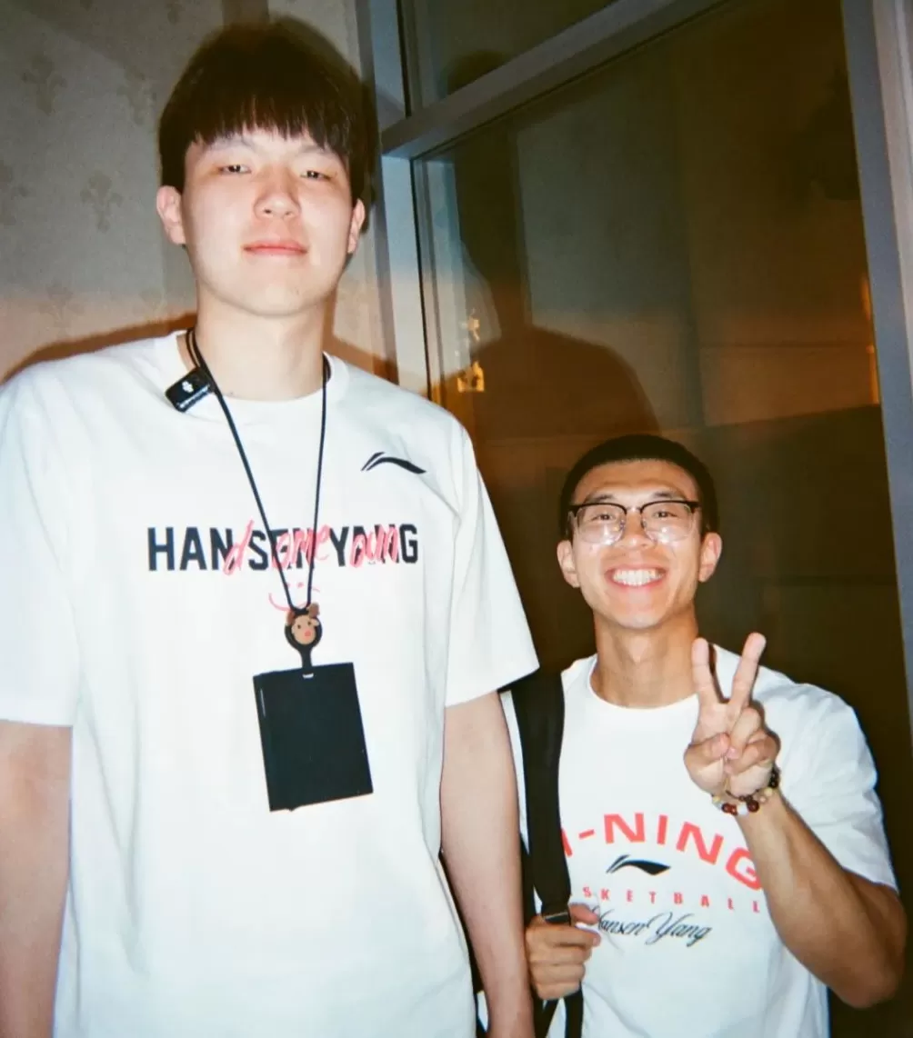 刘禹铖辟谣进入教练组:杨瀚森英语进步,他的努力不应被否定-第1张图片- 刘禹铖辟谣进入教练组:杨瀚森英语进步,他的努力不应被否定-第1张图片-