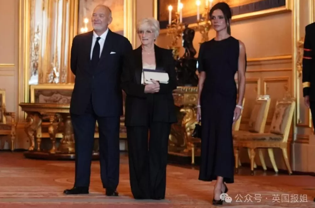 贝克汉姆正式封爵!维多利亚携全家盛装庆贺,好大儿和儿媳依然不给面子没来-第13张图片- 贝克汉姆正式封爵!维多利亚携全家盛装庆贺,好大儿和儿媳依然不给面子没来-第13张图片-