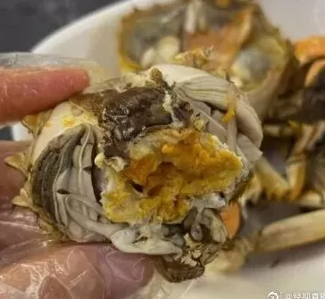浙大食堂8.8元一只的螃蟹引热议,工作人员回应-第3张图片- 浙大食堂8.8元一只的螃蟹引热议,工作人员回应-第3张图片-
