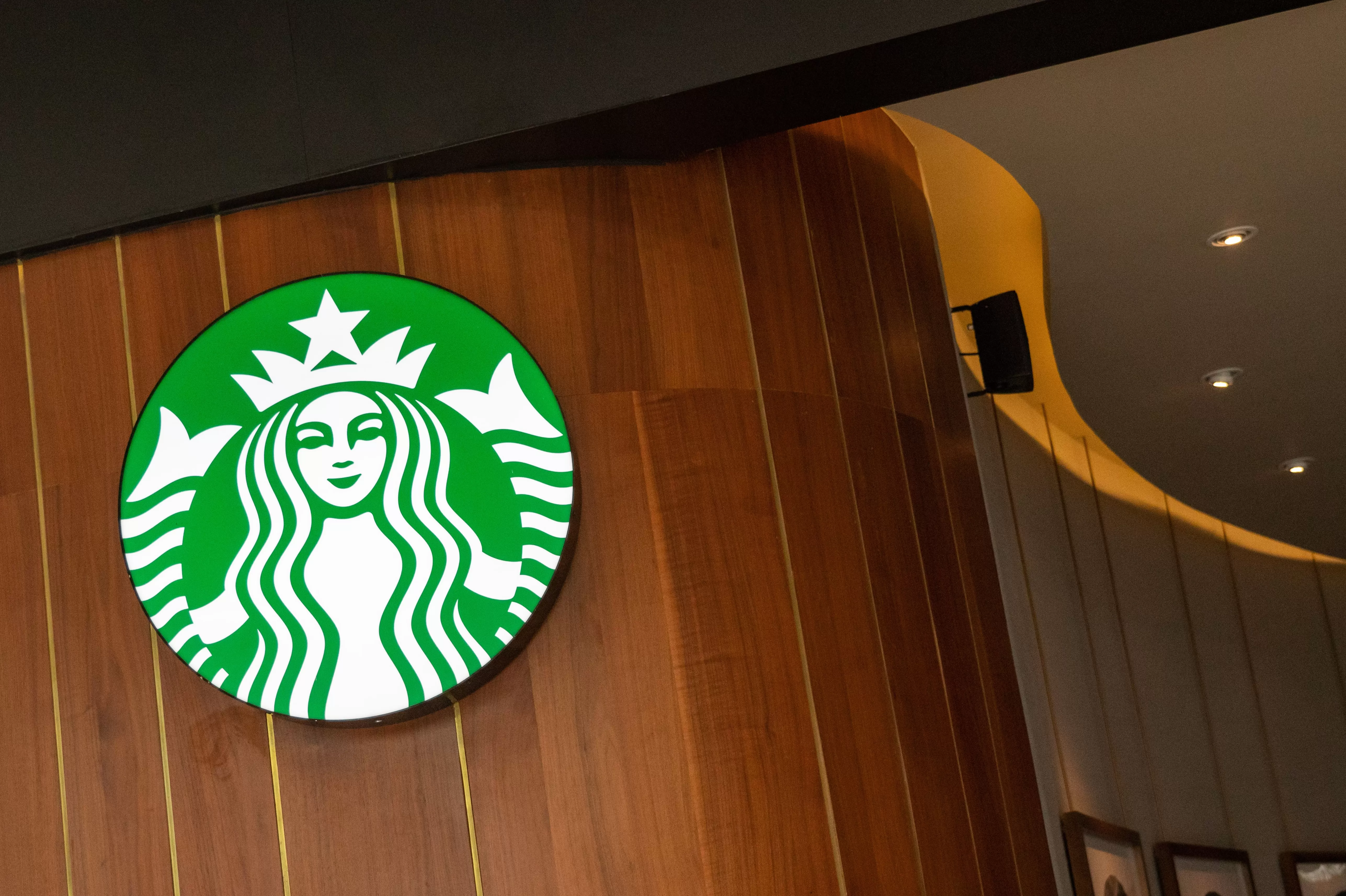 星巴克中国130亿美元的估值怎么来的?-第2张图片- 星巴克中国130亿美元的估值怎么来的?-第2张图片-