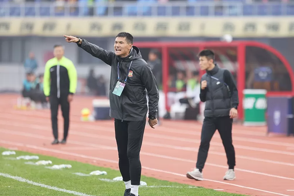 观察|郭士强的例子未必合适,但请给邵佳一与国足时间-第3张图片- 观察|郭士强的例子未必合适,但请给邵佳一与国足时间-第3张图片-